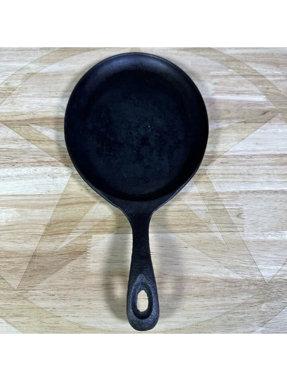 Seasoned Oval Fajita Skillet 10X7 Surface 5